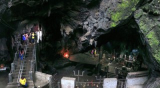 त्रिधार्मिकस्थल हलेसी खुला