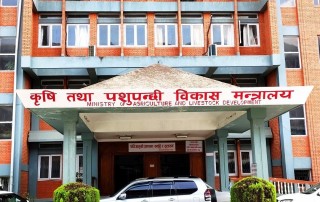 मल ल्याउन सरकारी टोली बङ्गलादेश जाँदै