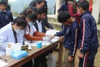 विद्यार्थीको रक्त समूह पहिचान गर्न नगरपालिकाको अभियान