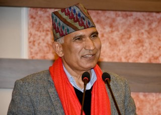 मुलुक निर्वाचनतर्फ अगाडि बढिसक्यो : अर्थमन्त्री पौडेल
