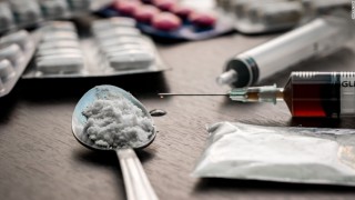 लागुऔषधको जालो भत्काउँदै प्रहरी