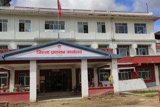 चितवन प्रशासनद्धारा घरमा नै होली खेल्न आग्रह