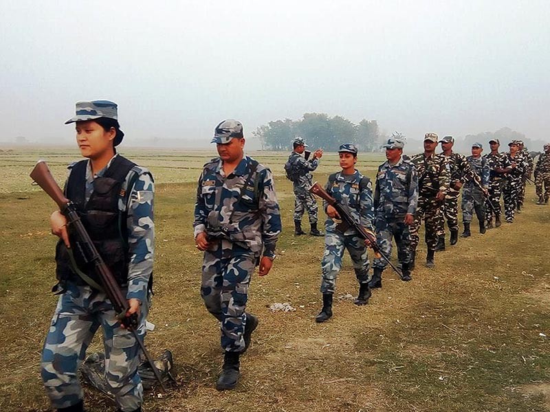महोत्तरीको सीमा नाकामा झडप, एक प्रहरी र आठ व्यापारी घाइते