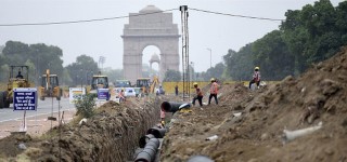 संकटकै बेला भारतीय प्रधानमन्त्रीलाई बनाइँदैछ दुई खर्बको घर !