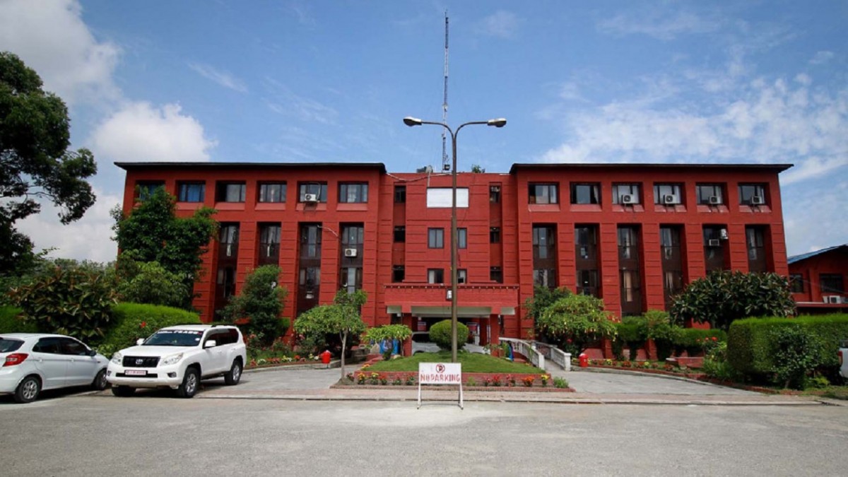 स्वास्थ्यकर्मीमाथि आक्रमण गर्नेलाई कारवाही गर्न माग