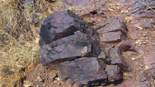 खानीजन्य सामग्री निकासी गर्ने कार्यक्रम फिर्ता लेऊ : नेफेज