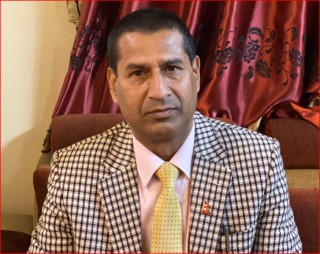 राष्ट्रिय बीमा संस्थानको कार्यकारी प्रमुखमा पुनः कवि पाठक 
