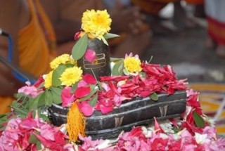 आज साउने सङ्क्रान्ति : देशभर स्नान, दान एवं आफन्त जम्मा भई रमाइलो गरेर मनाइँदै