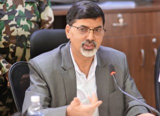 साना उद्योगको प्रवद्र्घनबाट मात्रै आर्थिक विकास सम्भव छ : अर्थमन्त्री