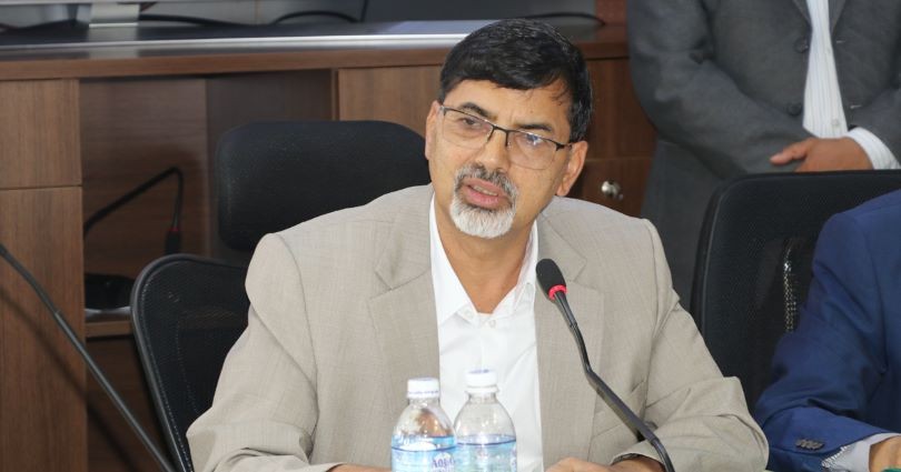 शेयर बजारमा देखिएको समस्या समाधान गर्न अर्थमन्त्रीको आग्रह