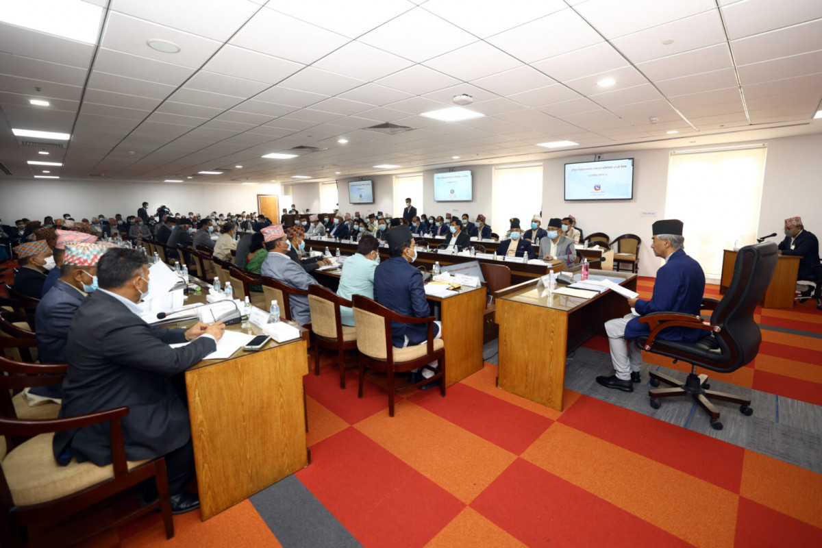 अर्थतन्त्रको अवस्थाप्रति प्रधानमन्त्री देउवाको गम्भीर चासो
