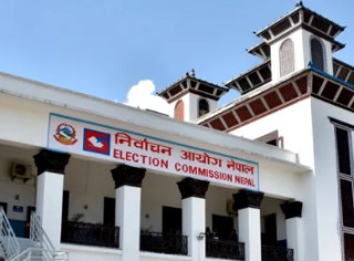 ‘निर्वाचन सम्पन्न गर्न  श्रोत साधनको कमी रहँदैन’:  निर्वाचन आयुक्त  तुलाधर