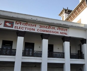 नामावालीमा नाम भएकाले नागरिकता वा राहदानीका आधारमा पनि मत दिन पाइने
