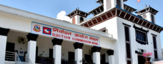 मतदान कतैपनि  स्थगित भएको छैन : निर्वाचन आयोग