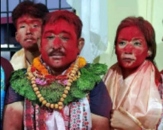 गोलाप्रथाको पिडा बिर्साउँदै कांग्रेसका हुकुमसिंह राई बने कमल गाउँपालिकाको अध्यक्ष