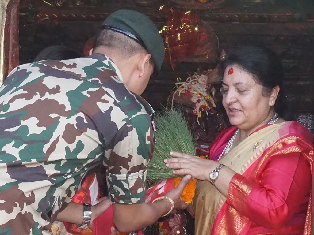 बडिमालिका माताको दर्शन गर्न राष्ट्रपति भण्डारी बाजुरामा  