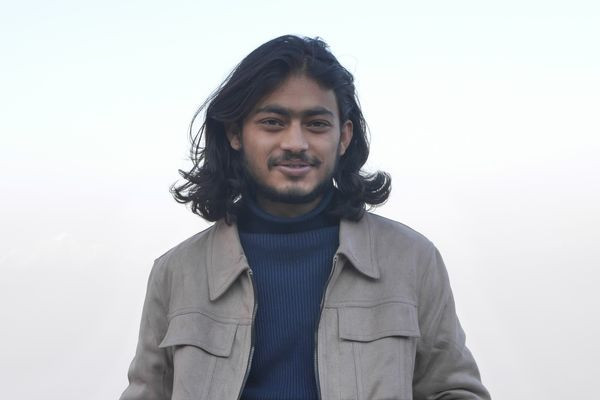 कविता : आत्मरोदन