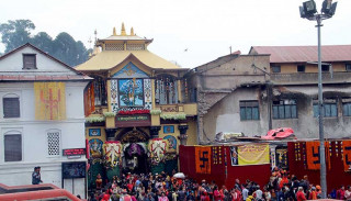 शिवालयमा भक्तजनको भीड