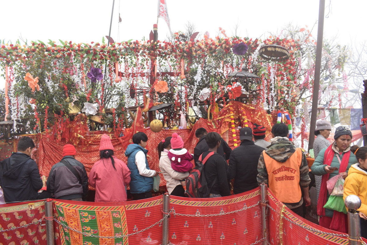 शक्तिपीठ एवं देवी मन्दिरमा भक्तजनको लर्को