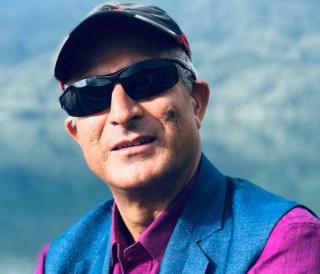निर्वाचन र नेता