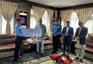 राष्ट्रिय वाणिज्य बैंकद्धारा नेपाल प्रहरीलाई ३० लाख आर्थिक सहयोग