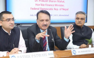 नेपालमा लगानी गर्न भारतीय लगानीकर्तालाई अर्थमन्त्री डा महतको आह्वान