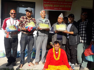 आज विजयादशमी, नवदुर्गाको प्रसादस्वरुप टीका र जमरा लगाइँदै