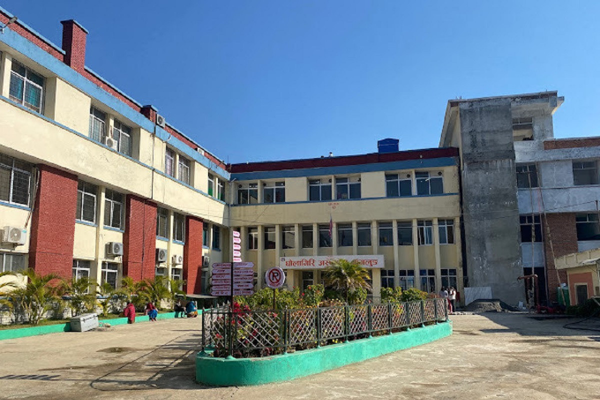 धौलागिरि अस्पतालमा जन्मियो अहिलेसम्मकै बढी तौल भएको बच्चा, तौल पौने पाँच केजी