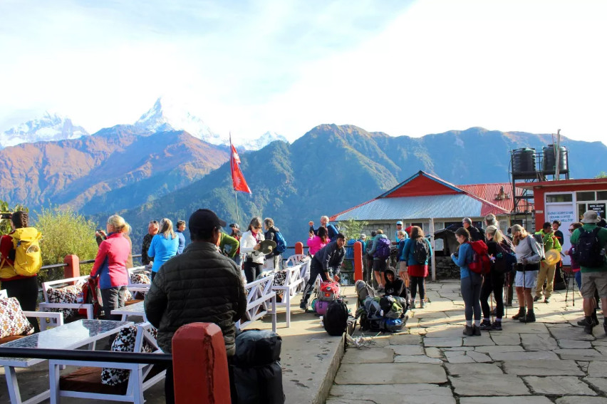 अन्नपूर्णको फेरोमा बढे पर्यटक