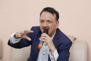 ऋण लिएर तिर्दिन भन्न कसैलाई छुट छैन : अर्थमन्त्री डा महत