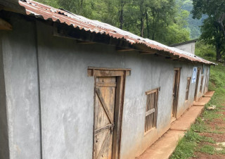 विद्यार्थी दुई, शिक्षक पनि दुई : प्रअ भन्दछन् ‘दिन बिताउन साह्रै गाह्रो भयो ’