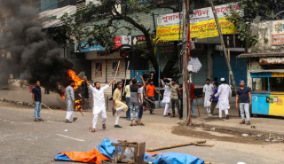 बङ्गलादेशका प्रधानमन्त्रीको शासनका लागि विद्यार्थी आन्दोलन ठूलो चुनौती
