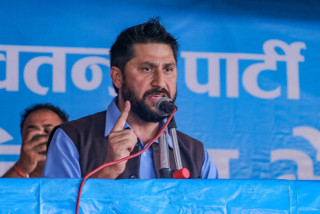रविलाई बयानका लागि आज रुपन्देहीमा उपस्थित गराईँदै 