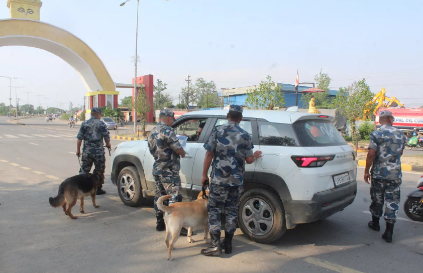 नेपाल–भारत सीमा क्षेत्रमा उच्च सुरक्षा, तालिम प्राप्त कुकुरद्वारा चेकजाँच