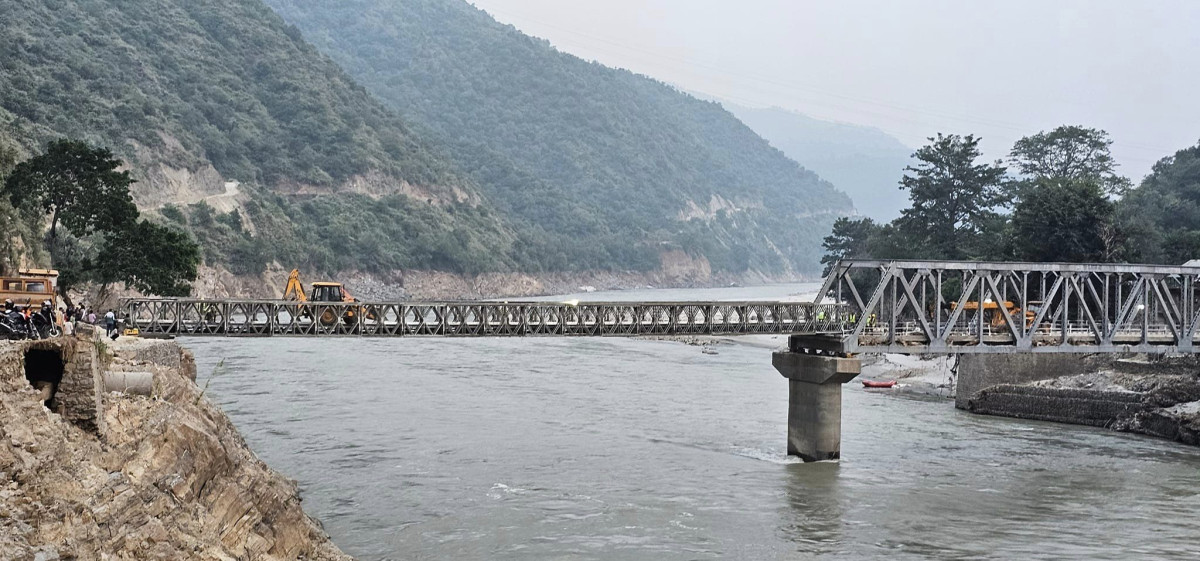 नेपाली सेनाद्वारा खुर्कोटको बेलीब्रिज मर्मत सुरु