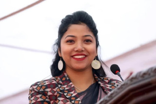 काठमाडौँ महानगरमा एक हप्ताभित्र फाइल शून्य बनाउन डङ्गोलको निर्देशन